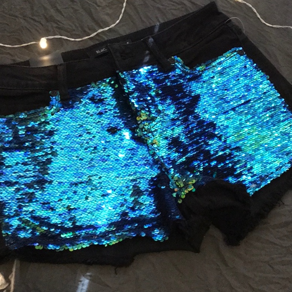 SHORTS Black Cutoff Mermaid Sequined Denim NWT - Picture 3 of 7